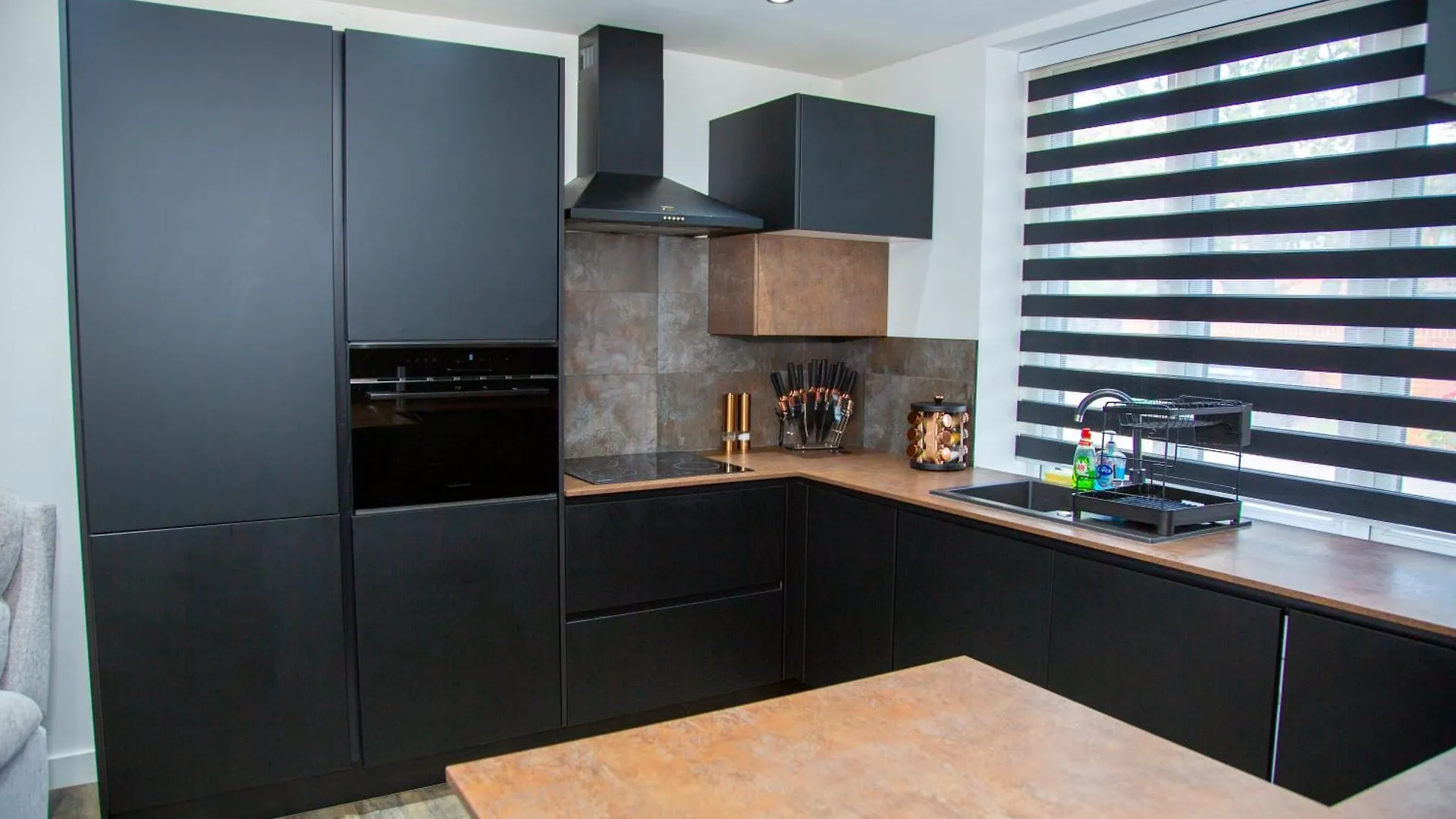 Luxury 2 Bed West London, Free Parking Apartment Uxbridge